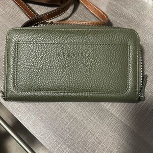 Green Pebbled Leather Wallet